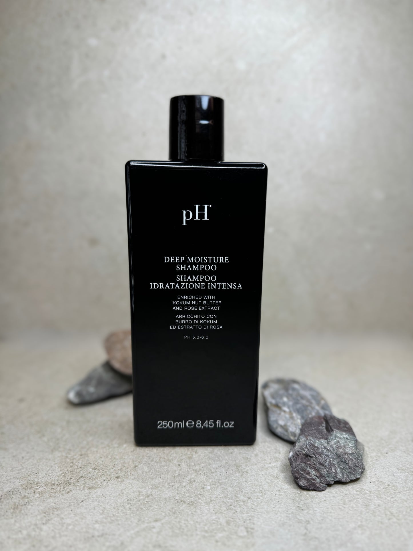 pH DEEP MOISTURE giliai drėkinantis šampūnas